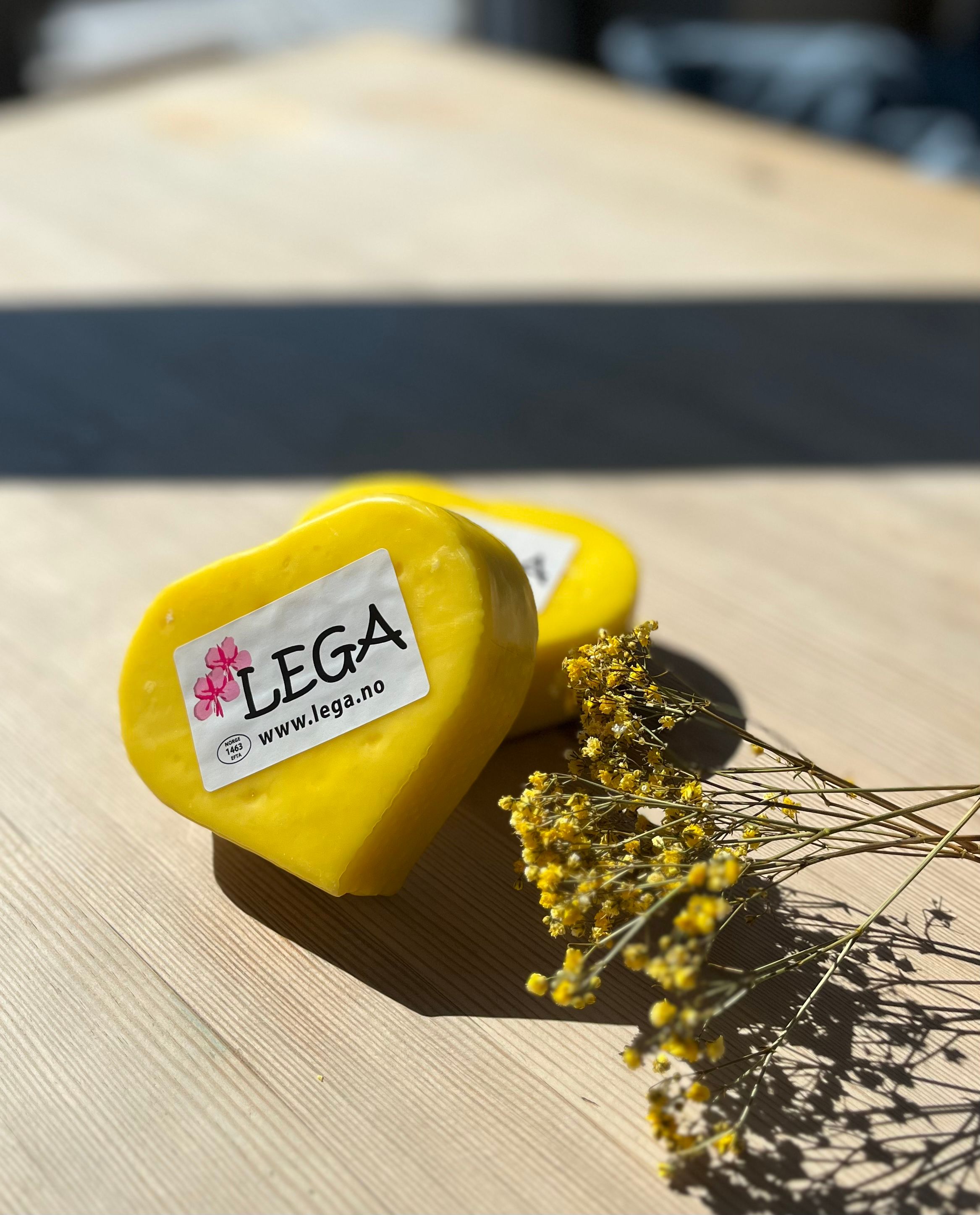 Lega's Hjuring, voksa kvit kuost