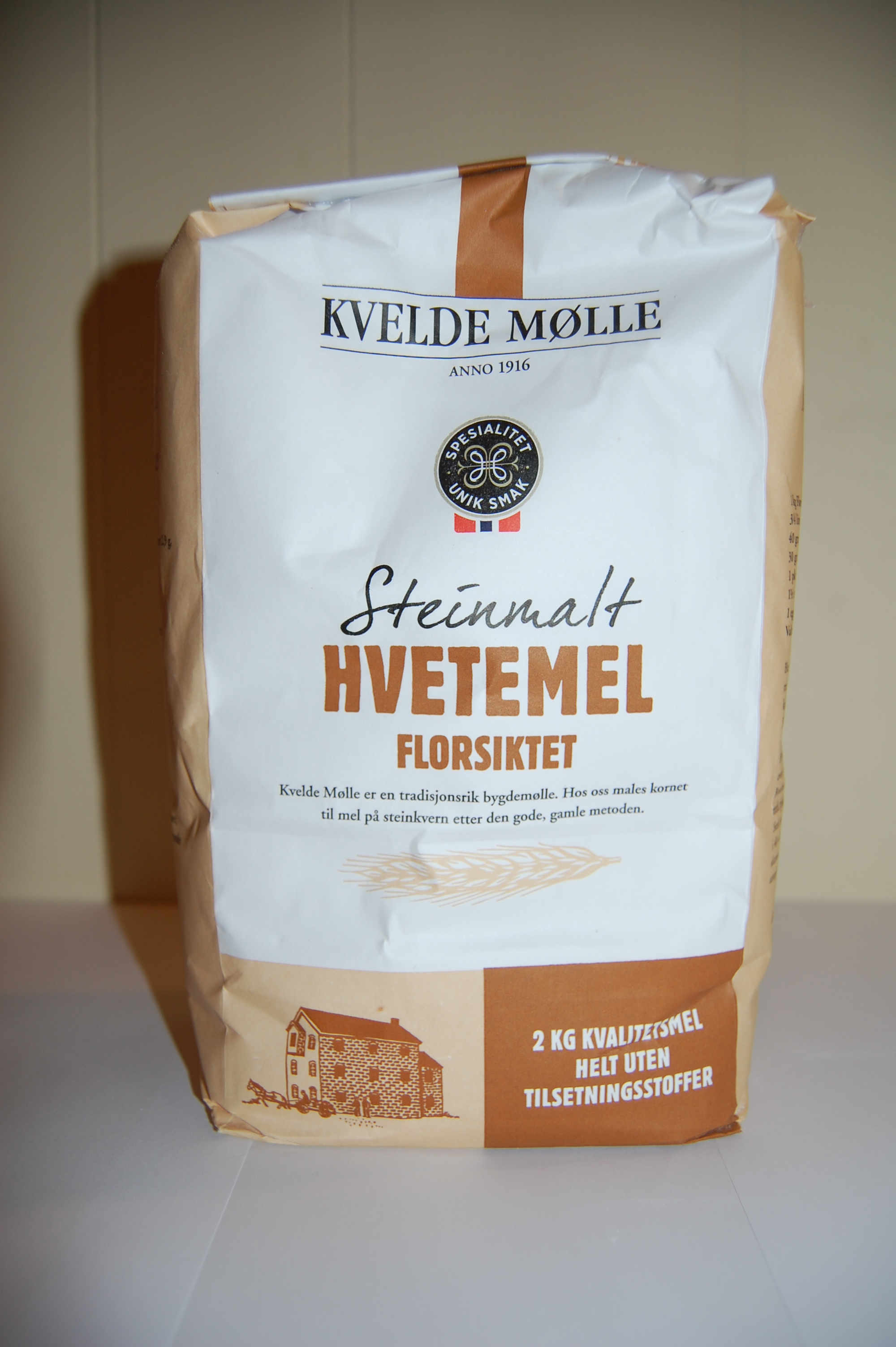 Illustrasjonsbilde - Florsiktet Hvetemel 2 kg, Kvelde Mølle