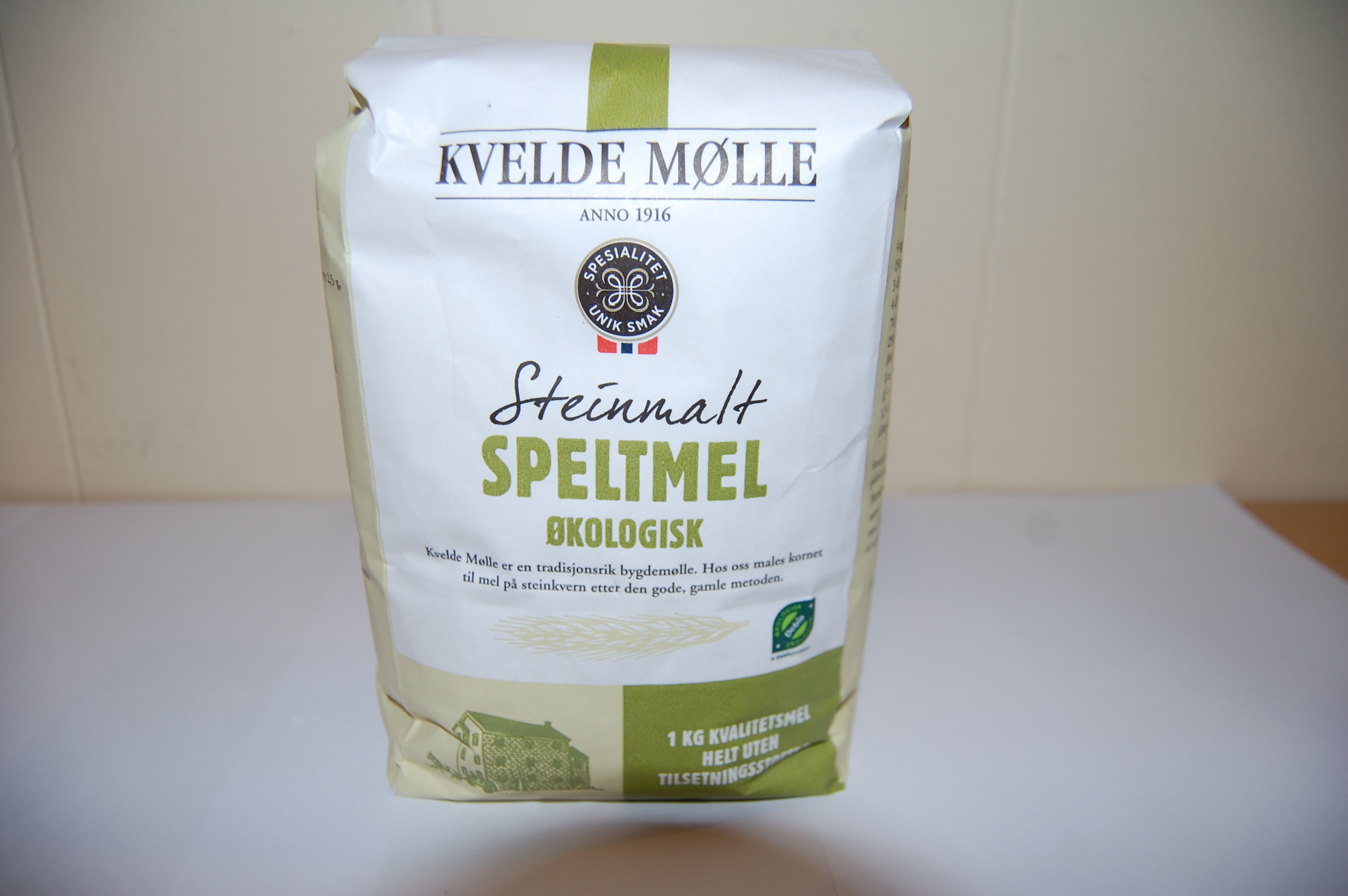 Illustrasjonsbilde - Speltmel Økologisk 1 kg, Kvelde Mølle