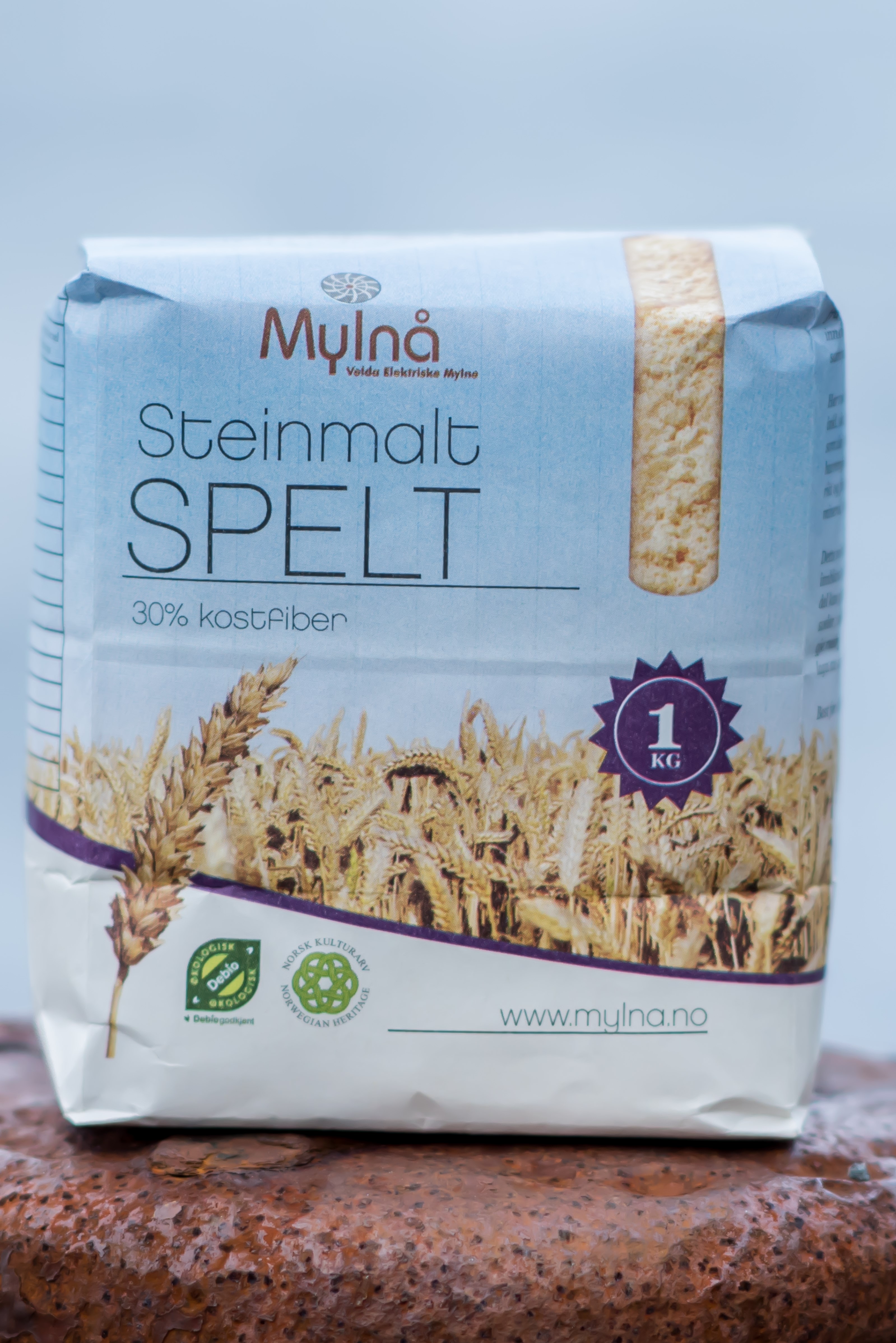 Illustrasjonsbilde - Speltmjøl Steinmalt m 30% Kostfiber Økologisk 1 kg